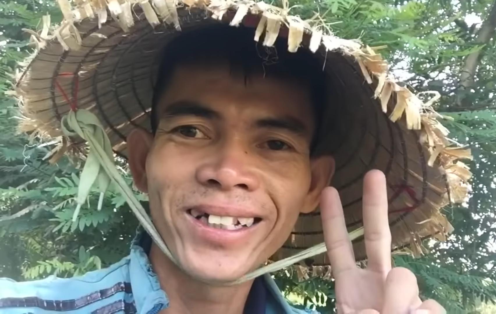 Youtuber chăn bò Việt Nam - Sơ Y Tiết